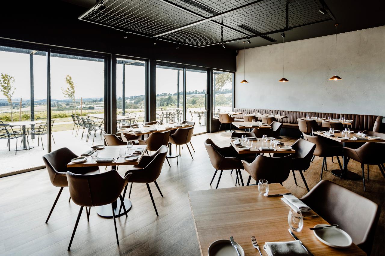 Sparkling Masterclass With 5-Course Lunch & Vineyard Tour