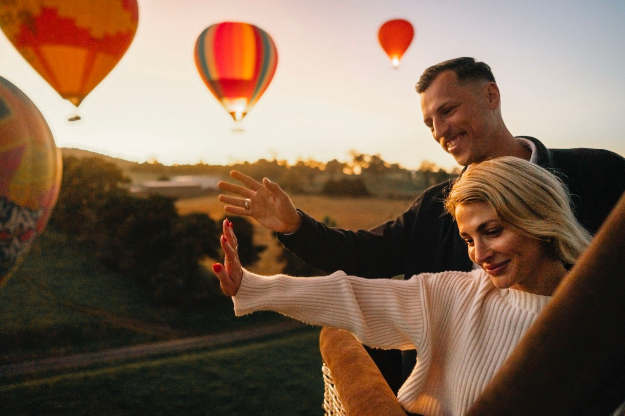 Yarra Valley Sunrise Balloon Flight: Champagne Breakfast
