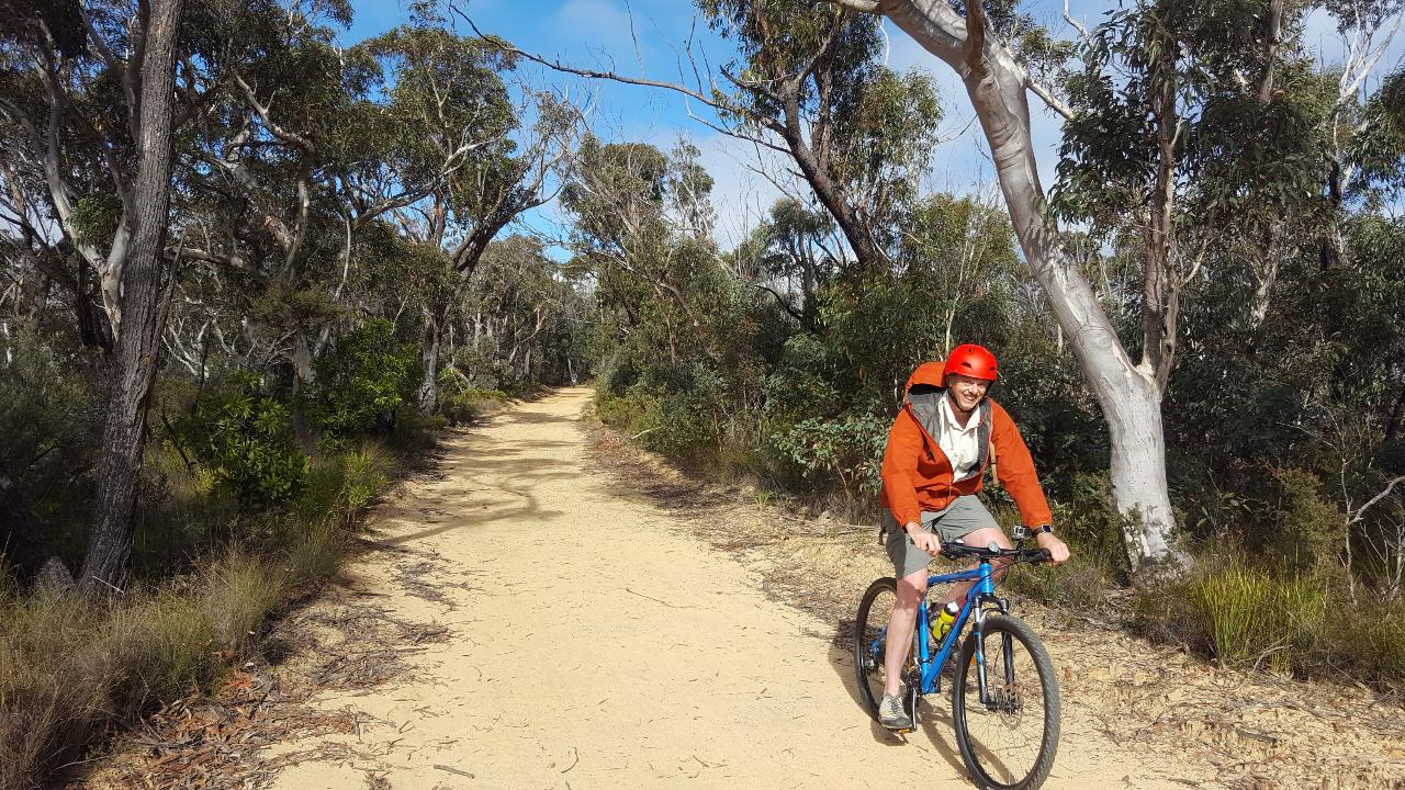 E- Bike (Electric) Guided Tour - Half Day - Hanging Rock - Blackheath