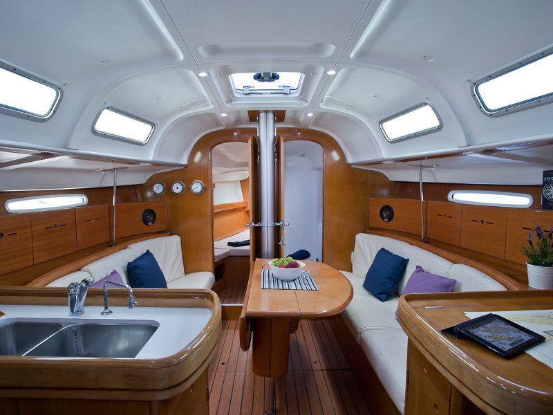 Bareboat Charter - Beneteau 40.7 'Soindika'