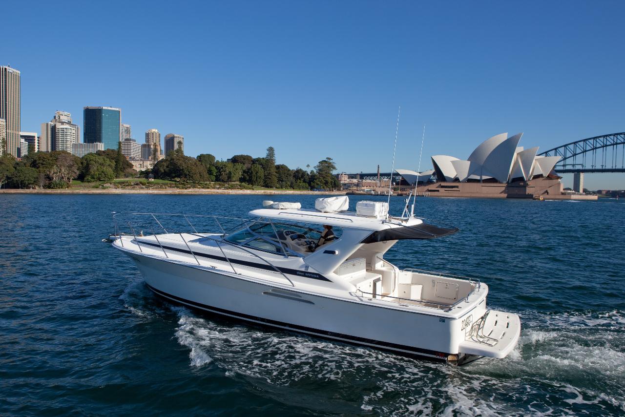 Skippered Charter 40Ft Motor Cruiser 'Zodiac'