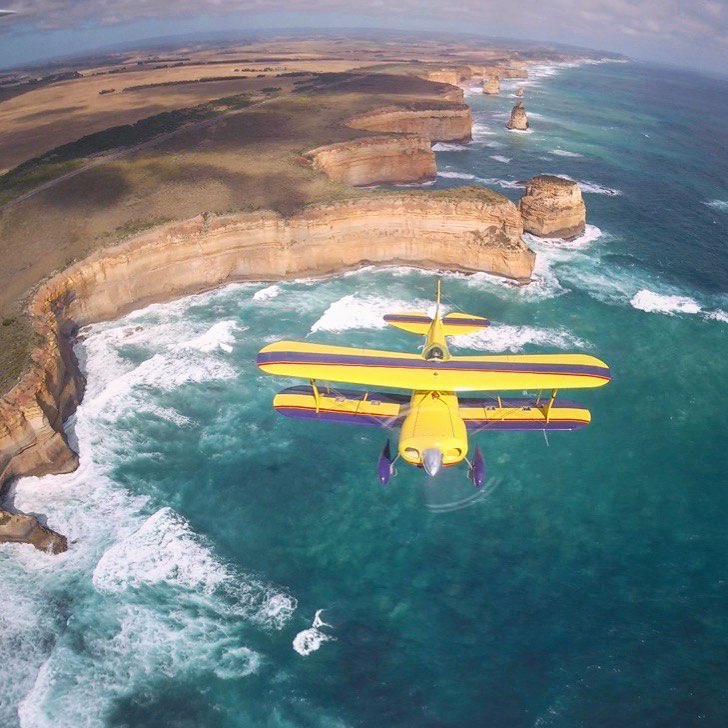 12 Apostles & Bay Of Islands Flight