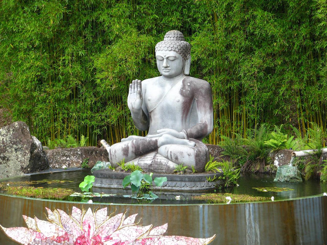 Full-Day Crystal Castle Shuttle Bus