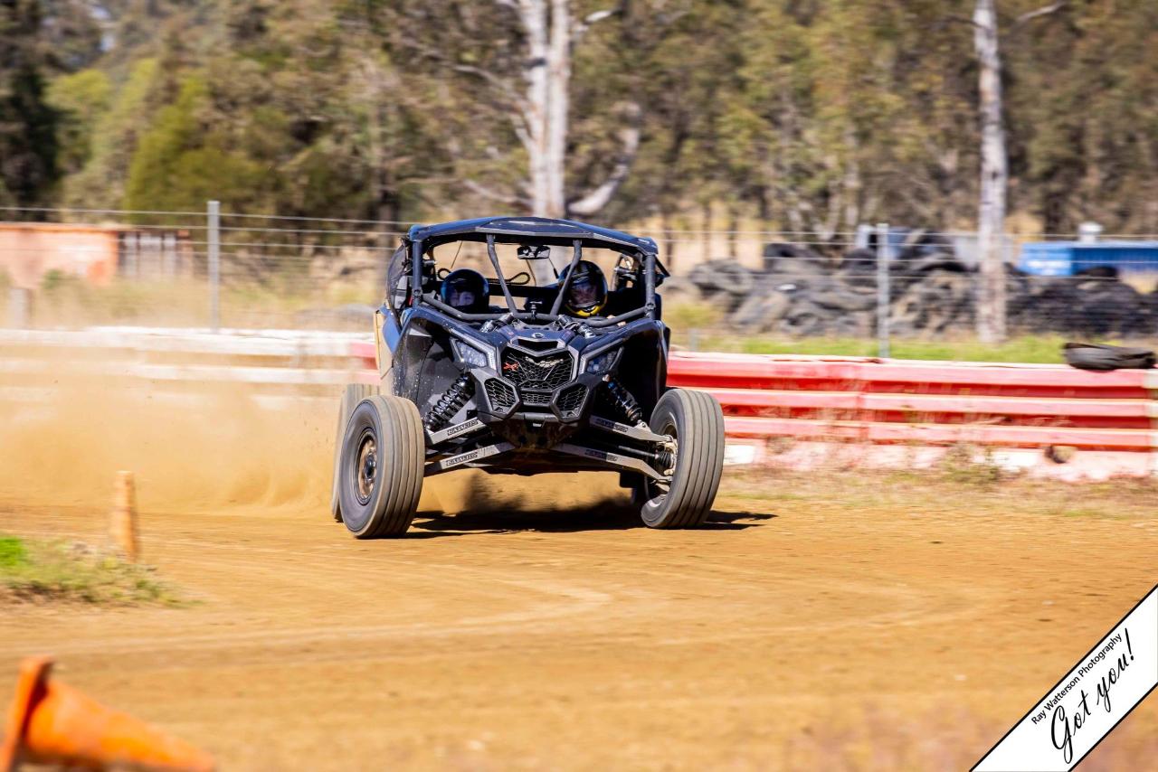 Turbo Race Buggy - 8 Lap Drive + 1 Hot Lap