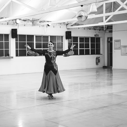 3 Private Dance Lessons, And 3 Come & Try Group Classes, With 3 Free Drink Vouchers 