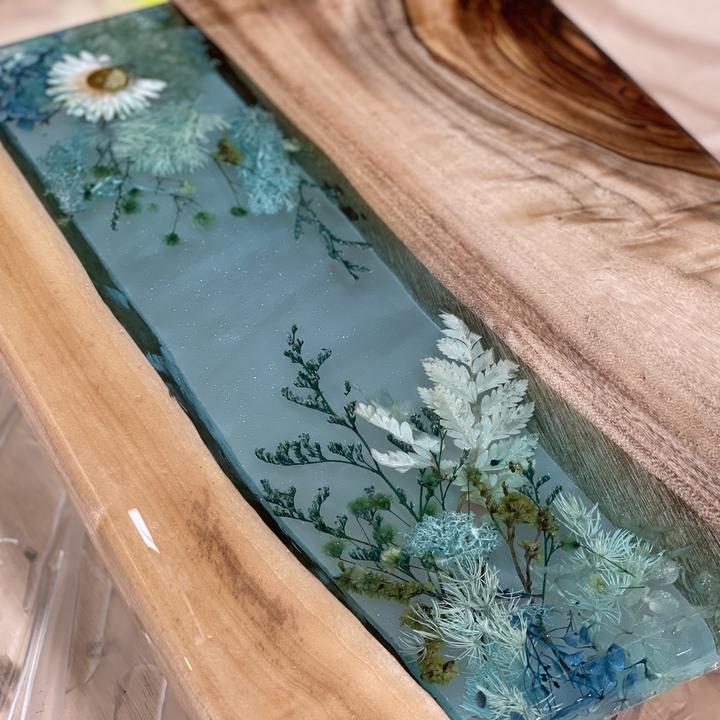 Create N Sip - Resin River Board