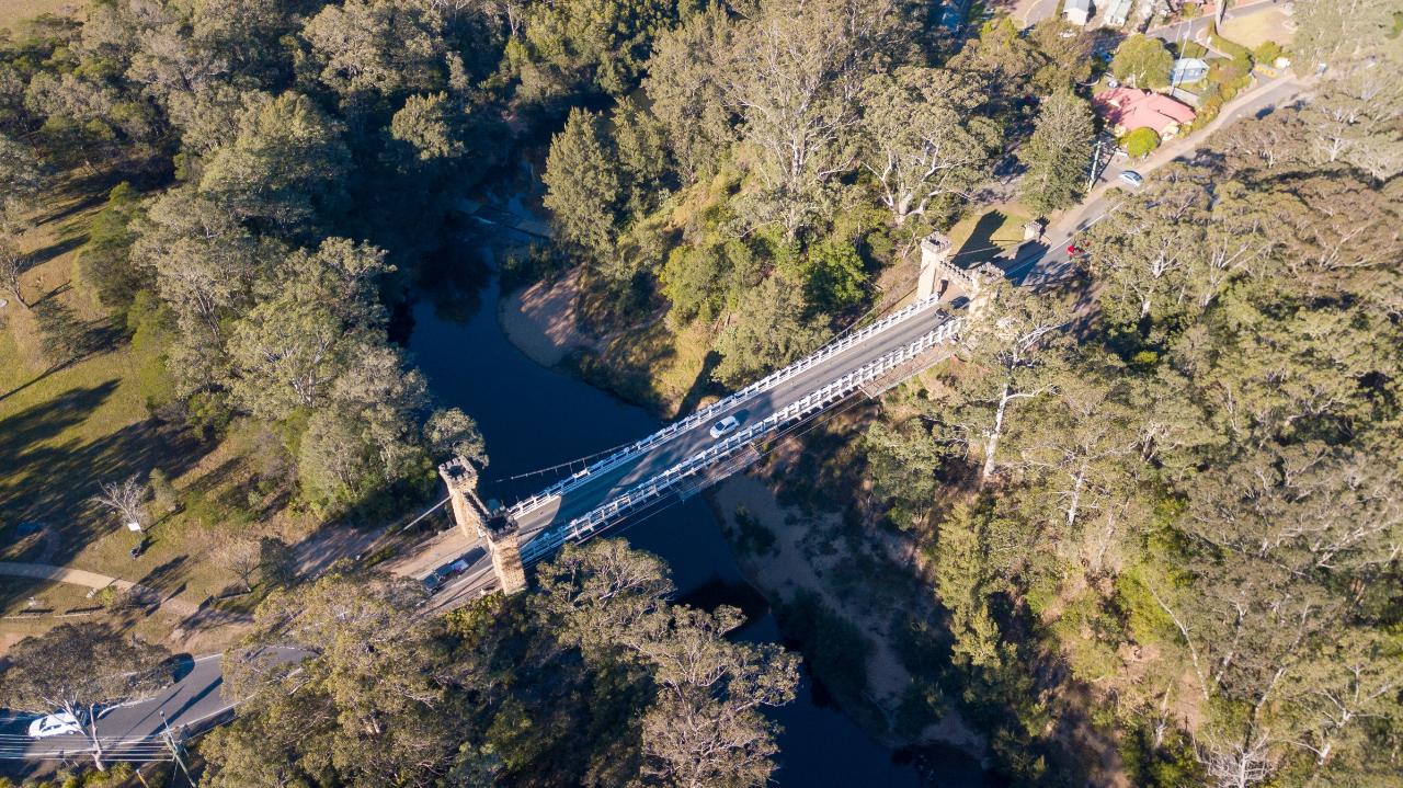 Southern Highlands Pub & Winery Tour