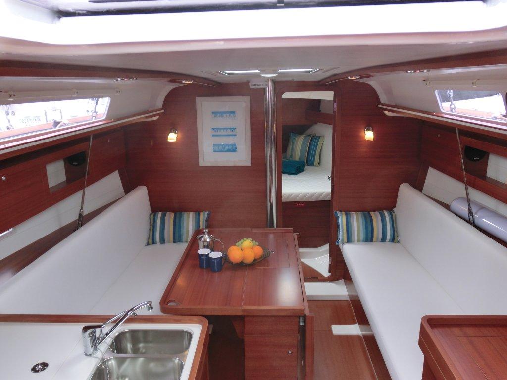 Bareboat Charter - Dufour 335 'Karma'