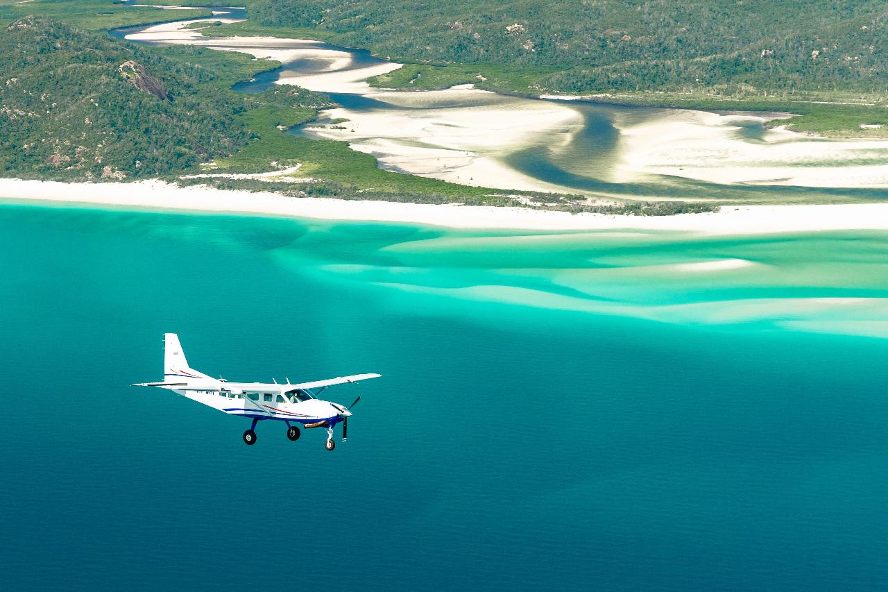 One Hour Scenic Flight Over Whitsundays