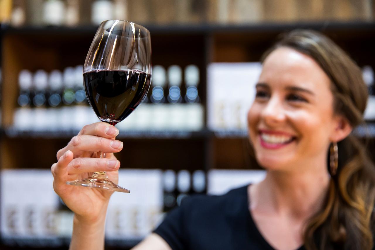 Hunter Valley Scenic Wine & Dine Day Tour