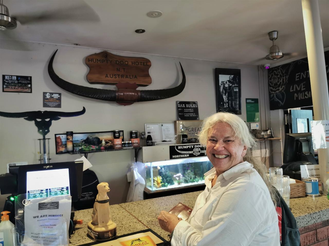 Darwin: Berry Springs, Jumping Crocodiles Cruise, Fogg Dam & Outback Pub 1 Day Minivan