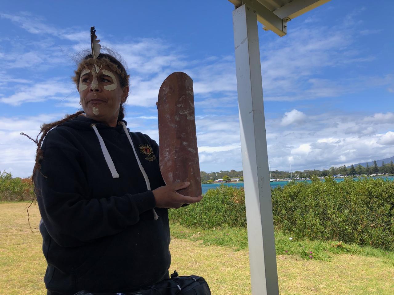 Mills Bay Cultural Tour With Sharon Mason Of Gnarl Cutural Tours