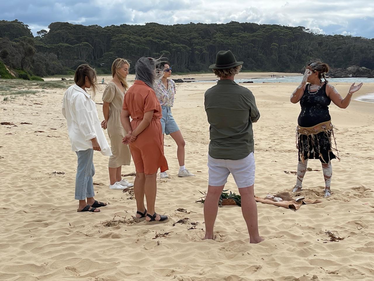 Walk On Country Tour In Mystery Bay With Gnarl Cutural Tours