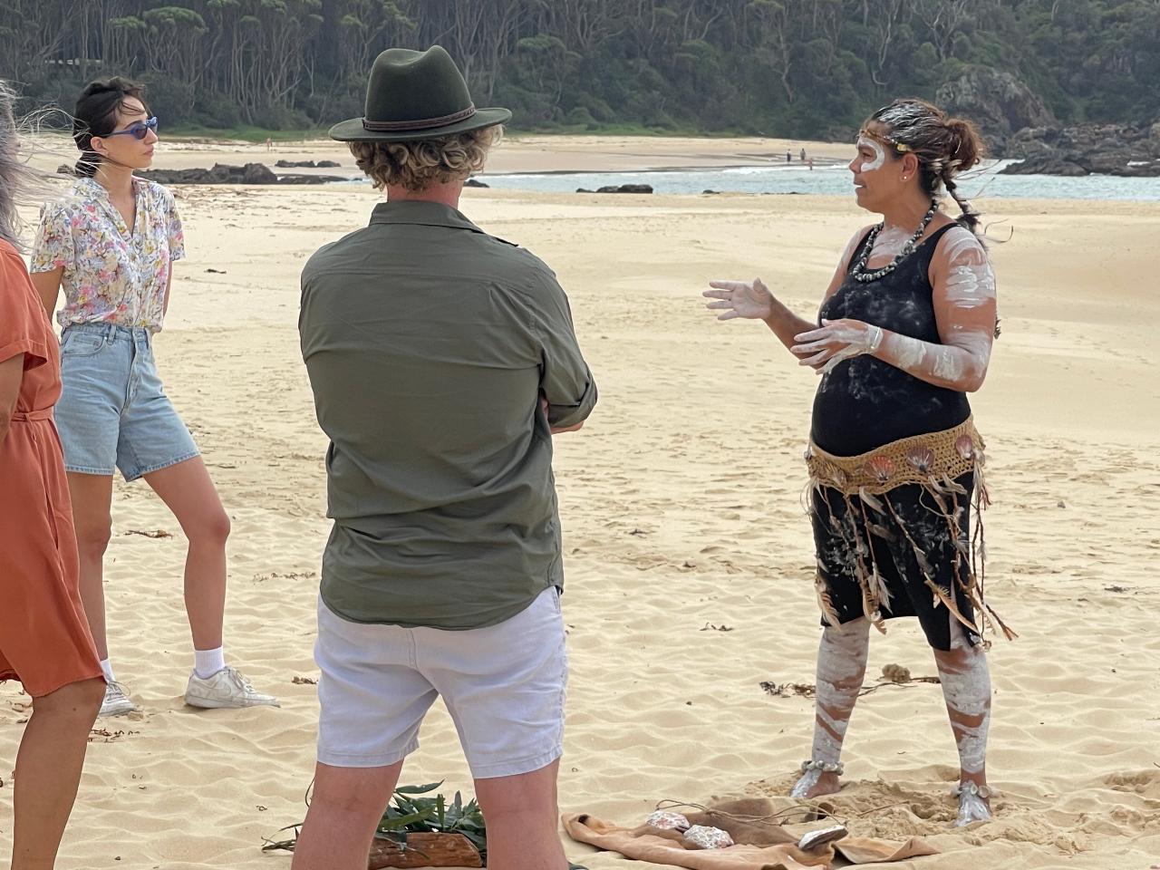 Walk On Country Tour In Mystery Bay With Gnarl Cutural Tours