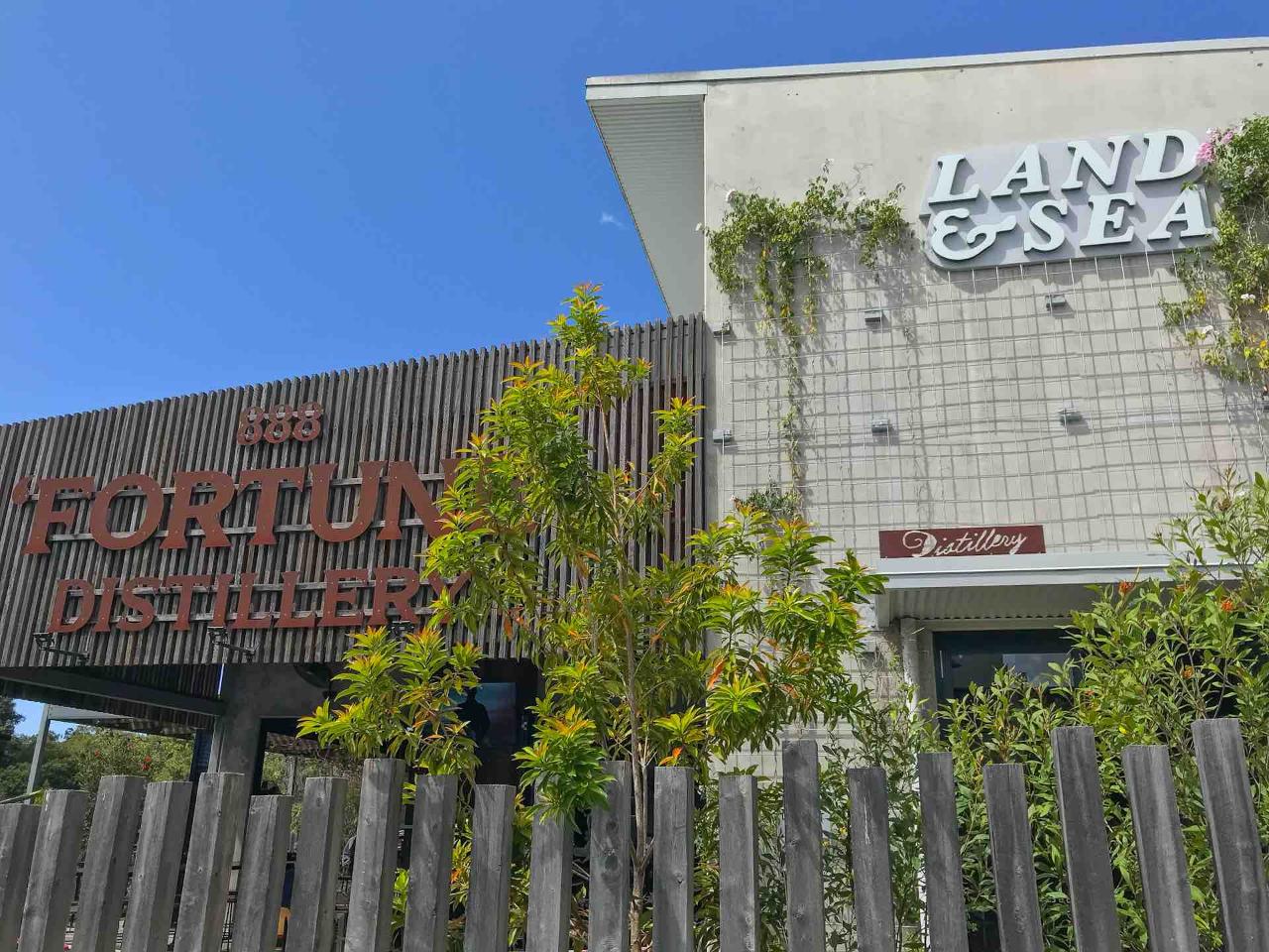 Secrets Of Noosa Tour With Oceanview Lunch, Nature And Noosa River Ferry - Luxury Private Tour