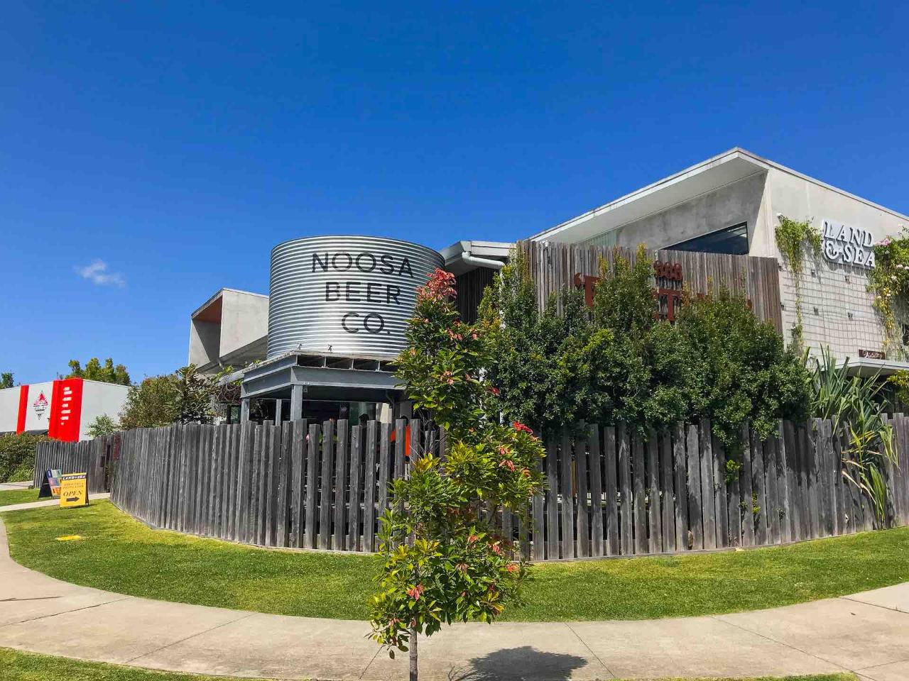 Secrets Of Noosa Tour With Oceanview Lunch, Nature And Noosa River Ferry - Luxury Private Tour