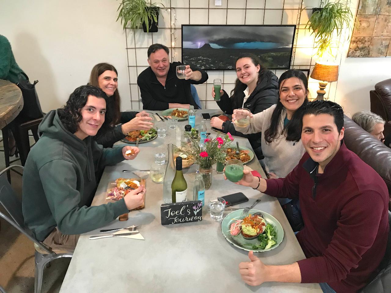 Noosa Hinterland Tour From Noosa With Gourmet Lunch, Wine Tasting And Everglades Lake - Luxury Priva