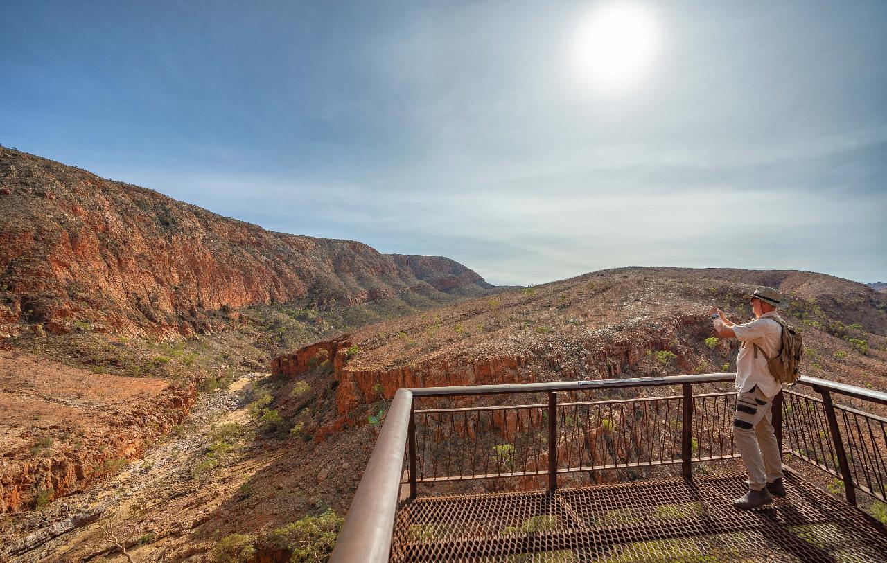 Walk & Waterhole - Ormiston Gorge - Private Tour - Full Day