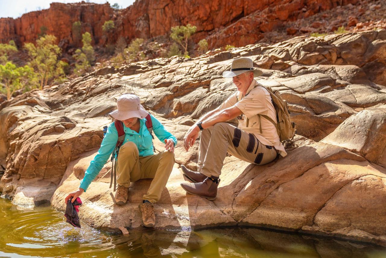 Walk & Waterhole - Ormiston Gorge - Private Tour - Full Day