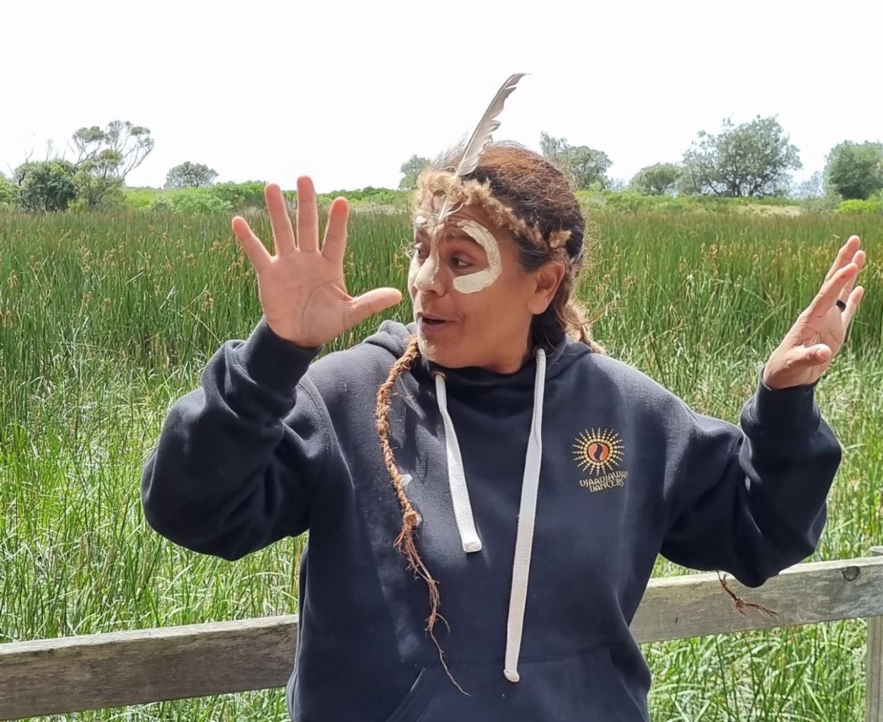 Mills Bay Cultural Tour With Sharon Mason Of Gnarl Cutural Tours