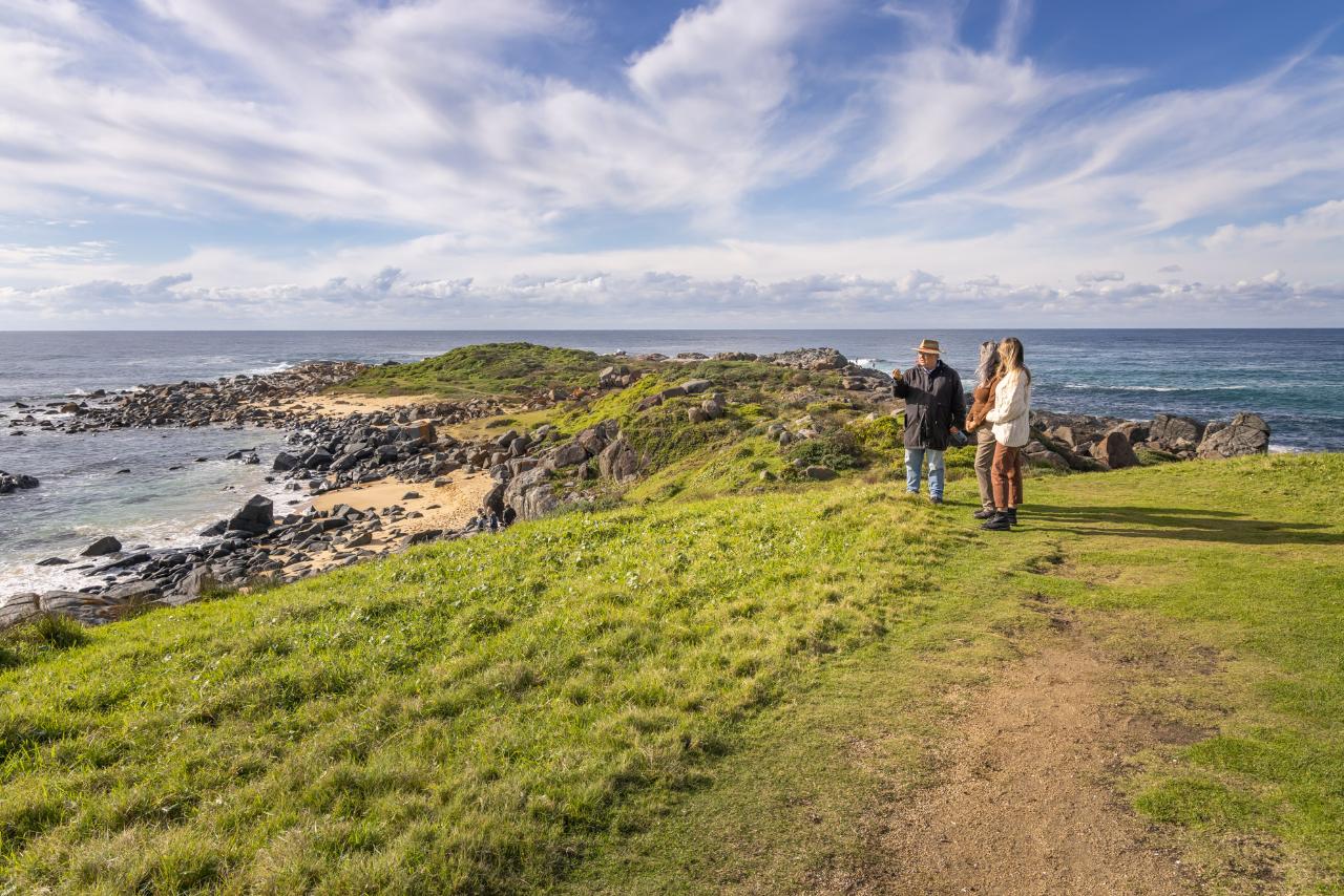 Welcome To Country - Bush Tucker & Bush Medicine Cultural Walk With Yuin Knowledge Holder