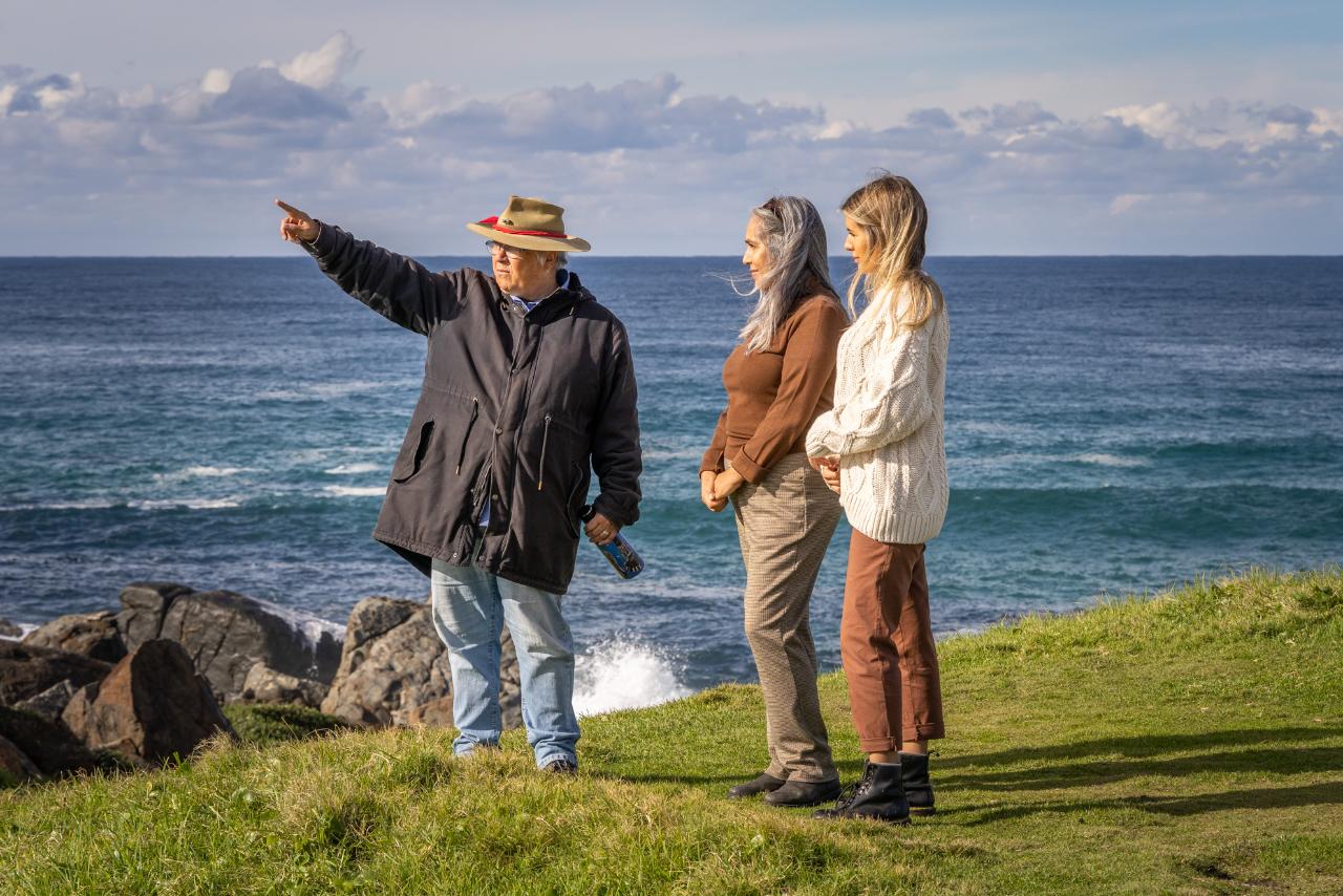 Connect To Country - Bush Food And Bush Medicine Walk On The Bingi Dreaming Track With Elder Patrici