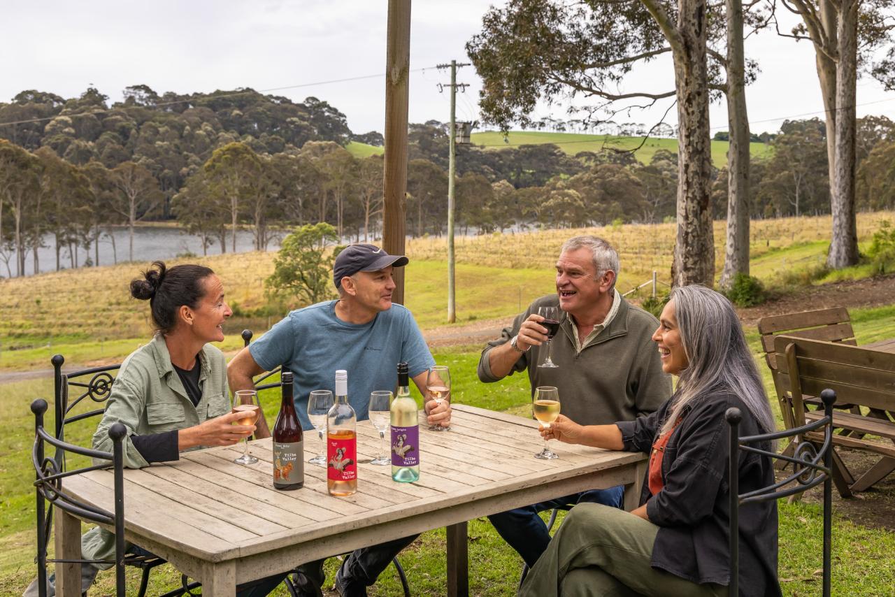 Winery Tour - Tilba Valley Winery & Ale House Tour Including Transport, Lunch & Wine