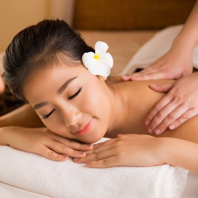 Classical Relaxation And Moisturising Facial At Anumi Spa