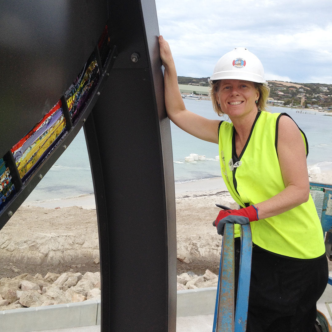 Cindy Poole Glass Artist - Gallery & Behind The Scenes Discover Tour Experience