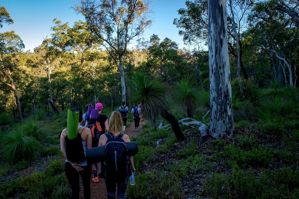 Full Moon Yoga Hiking Experience - Mundaring