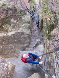 Day Walk - Pigeon House Mountain Morton National Park