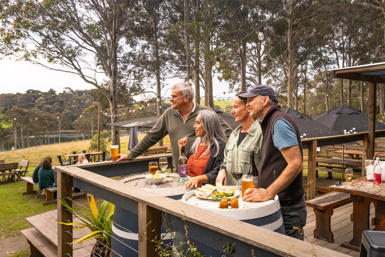 Winery Tour - Tilba Valley Winery & Ale House Tour Including Transport, Lunch & Wine