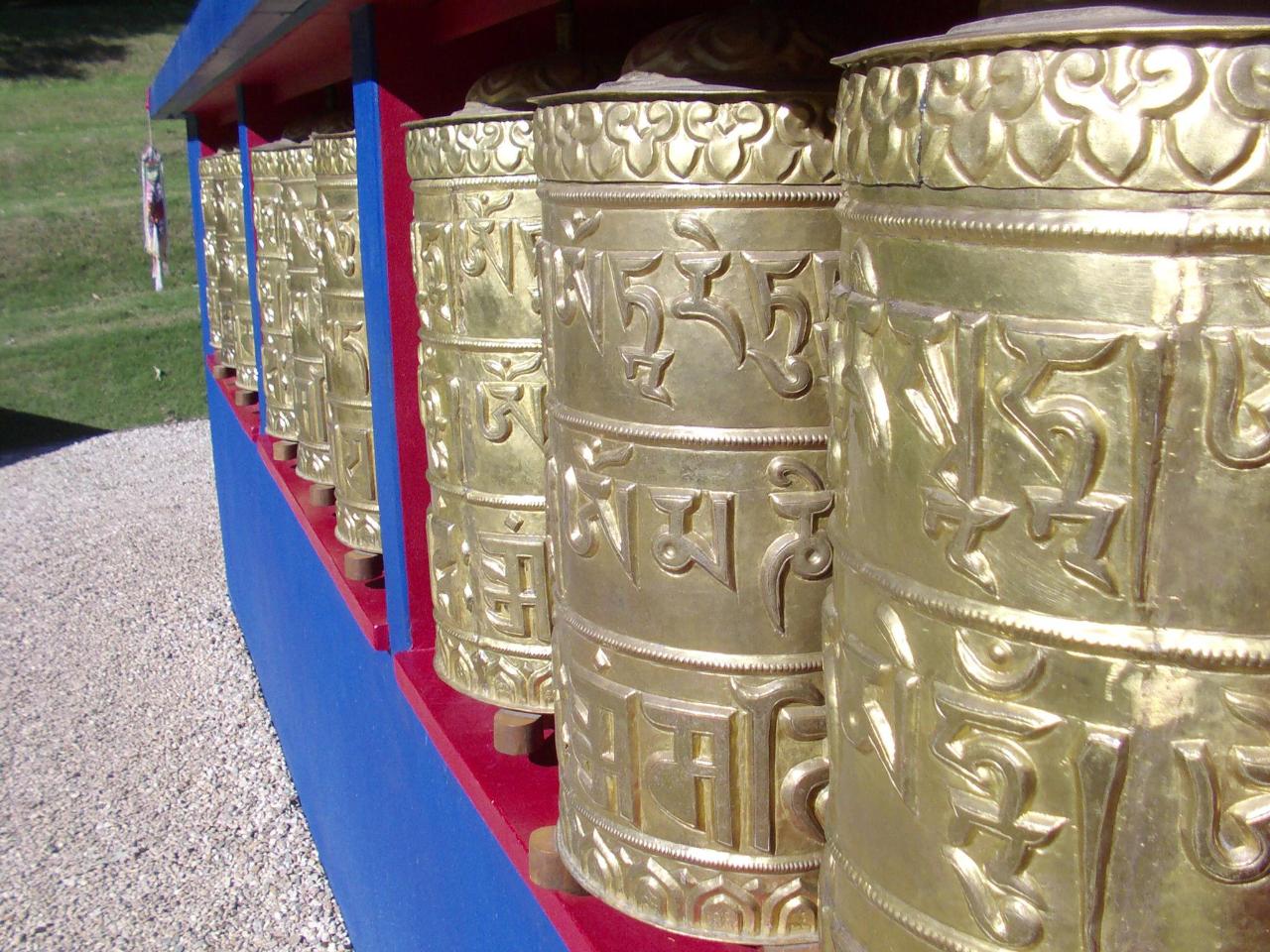 Full-Day Crystal Castle Shuttle Bus