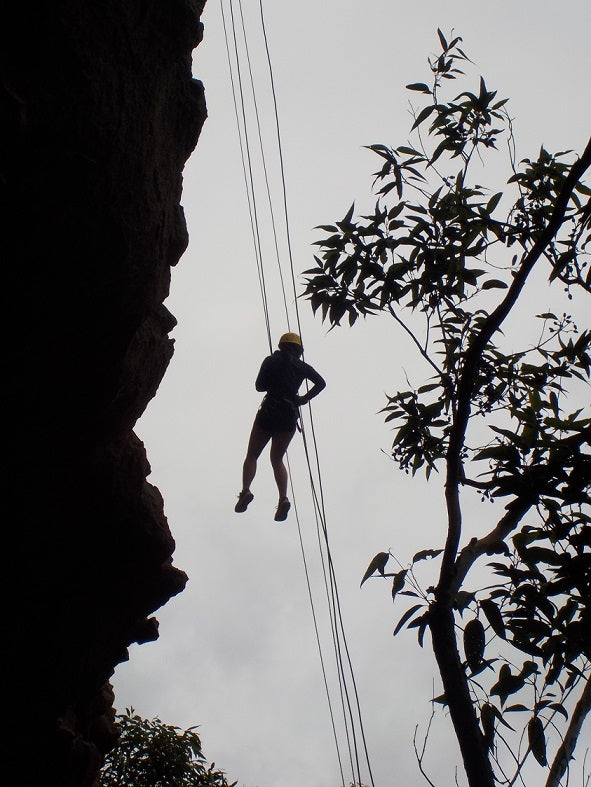 Spectacular Blue Mountains Half Day Abseiling Adventure