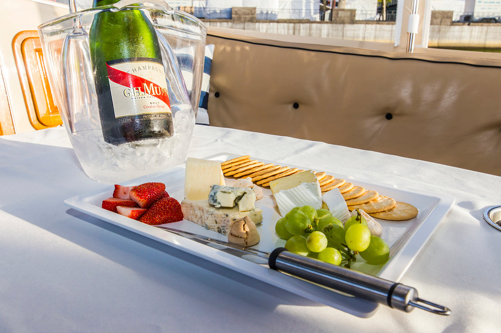 1.5Hr Yarra River Wine And Cheese Cruise For Up To 6 People - Departing Docklands